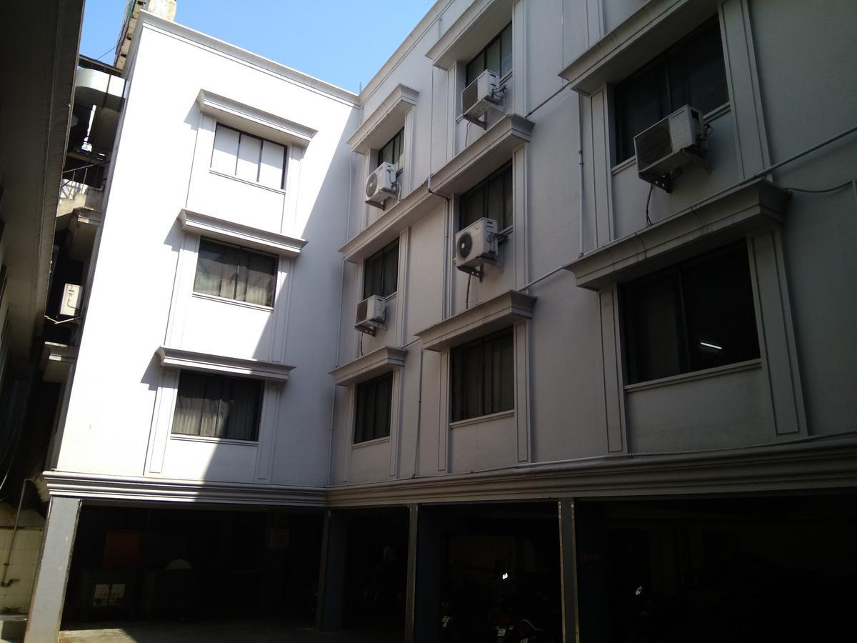 Oyo 14933 Rpr Residency 호텔 첸나이 외부 사진
